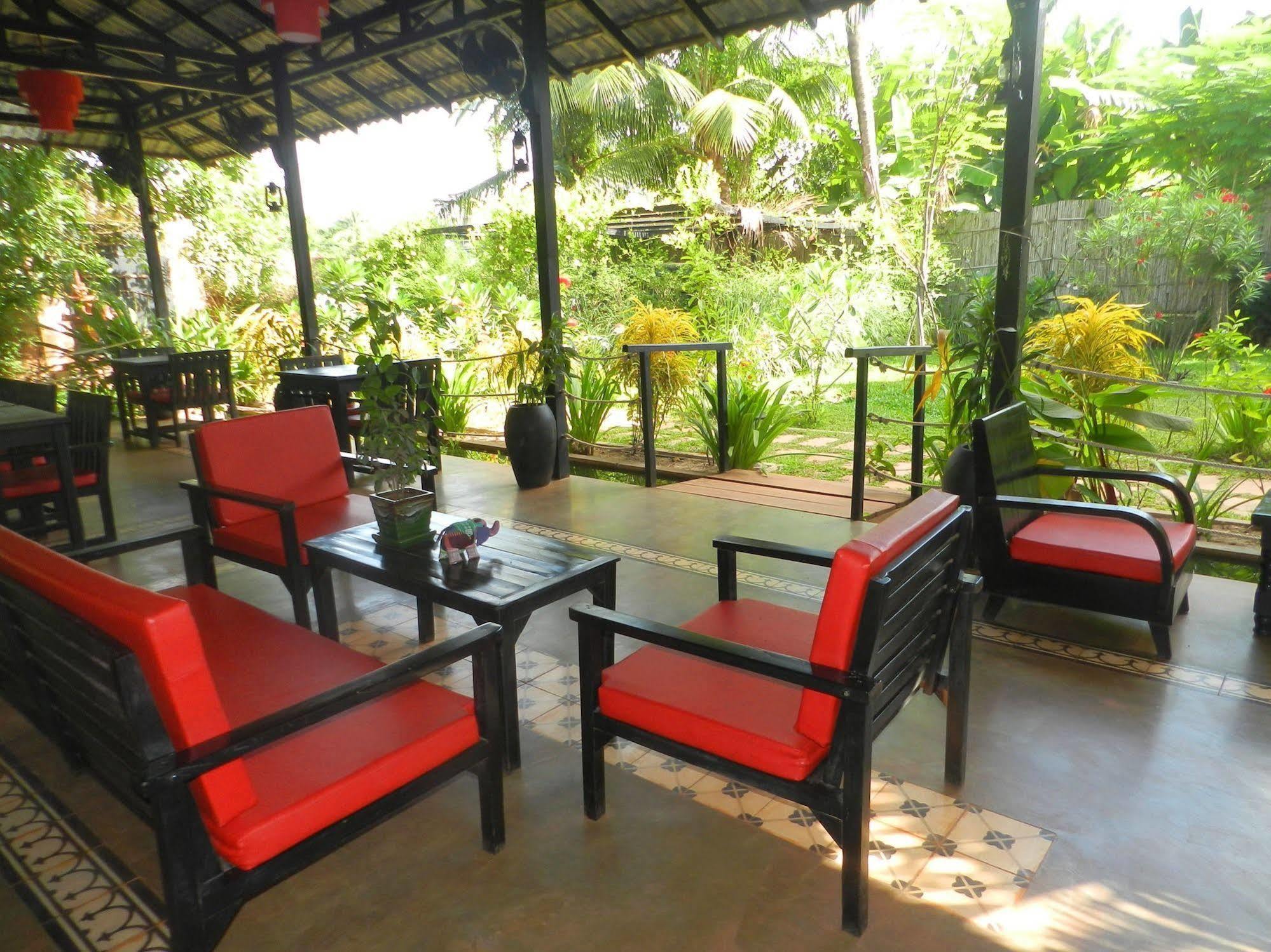Villa Nissa Siem Reap Exterior foto